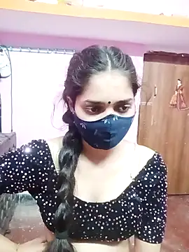 Snapshot of Cute-Simmi chatting on 01/19/25, 12:39 Cute-Simmi online show from 01/19/25, 12:39