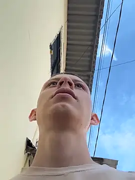 Snapshot of Daddyrich_632 chatting on 12/03/25, 06:50 Daddyrich 632 online show from 12/03/25, 06:50