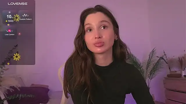 tender babyy online show from 11/05/25, 12:38