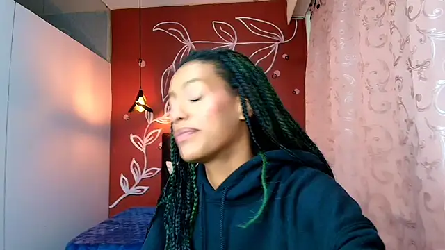 Zia Green online show from 01/15/25, 12:04