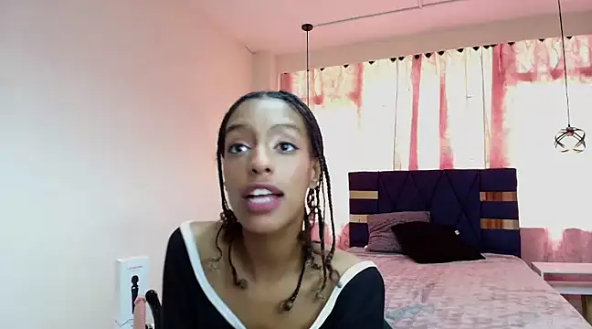 Zia Green online show from 02/05/25, 03:31