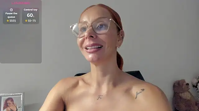 AvaCollinss online show from 11/04/25, 07:35