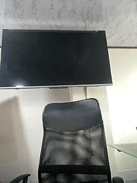 Amy Kiitty  online show from 05/08/26, 01:16