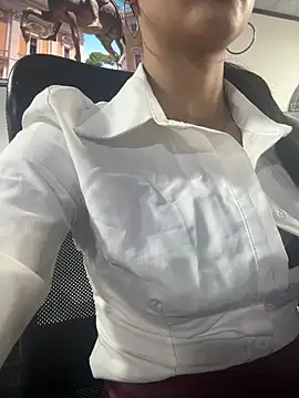 Amy Kiitty  online show from 05/11/26, 01:17