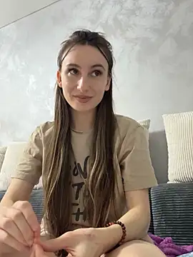 viviandaimond1 online show from 11/17/25, 07:30