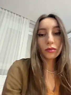 viviandaimond1 online show from 02/12/26, 07:42