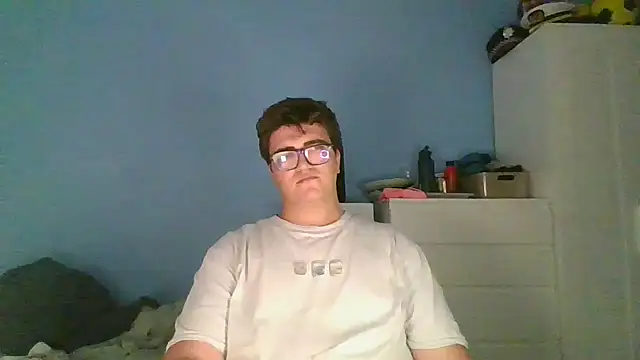 Snapshot of sorolla12 chatting on 04/23/26, 12:01 sorolla12 online show from 04/23/26, 12:01