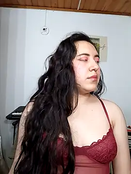 Emi chik online show from 12/05/25, 10:46