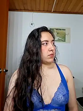 Emi chik online show from 02/27/26, 10:04