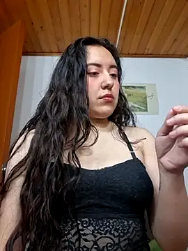 Emi chik online show from 03/05/26, 11:39