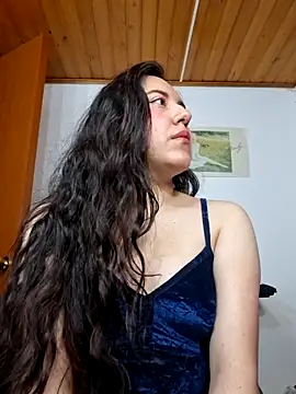 Emi chik online show from 03/11/26, 11:38