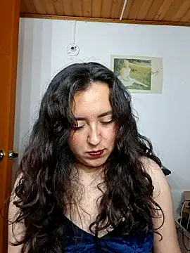 Emi chik online show from 07/15/26, 06:40
