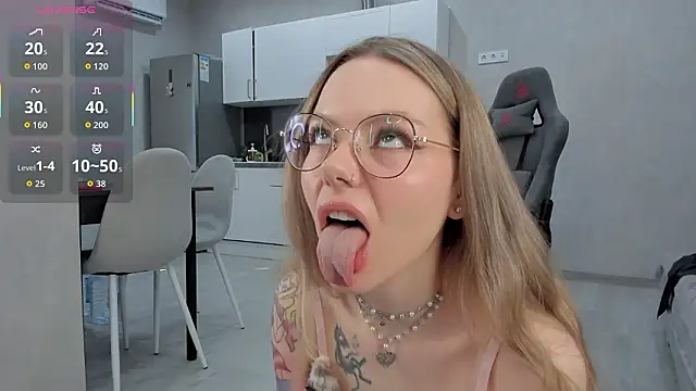 Marta May  online show from 03/15/26, 11:05