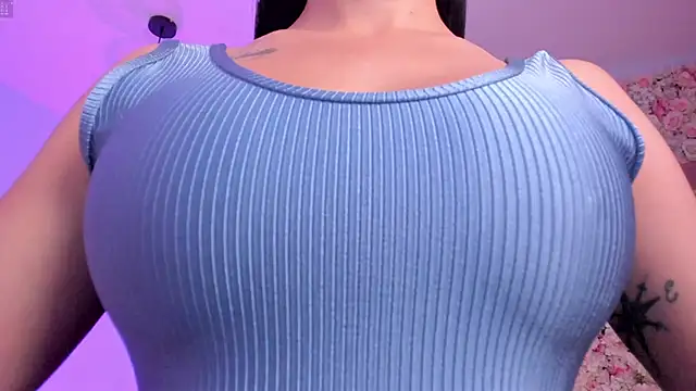 KatieNolan 1 online show from 04/04/26, 06:27