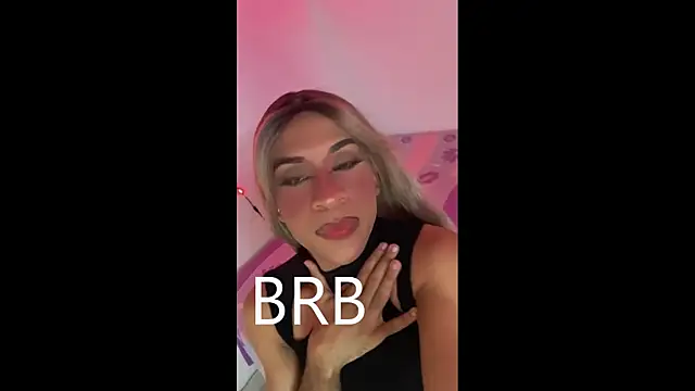 Snapshot of _JaaconLeon_ chatting on 10/18/25, 02:18 JaaconLeon online show from 10/18/25, 02:18