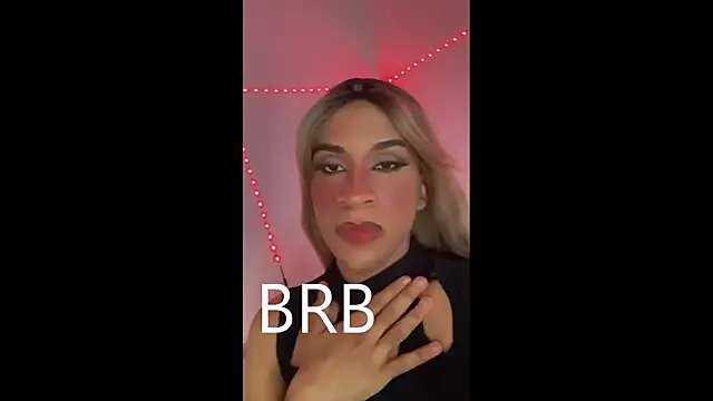 Snapshot of _JaaconLeon_ chatting on 10/22/25, 12:16 JaaconLeon online show from 10/22/25, 12:16