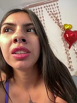 Argentiiniita online show from 02/12/25, 09:22