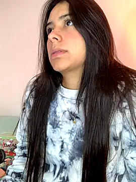 GabyButtler1 online show from 10/16/25, 12:00