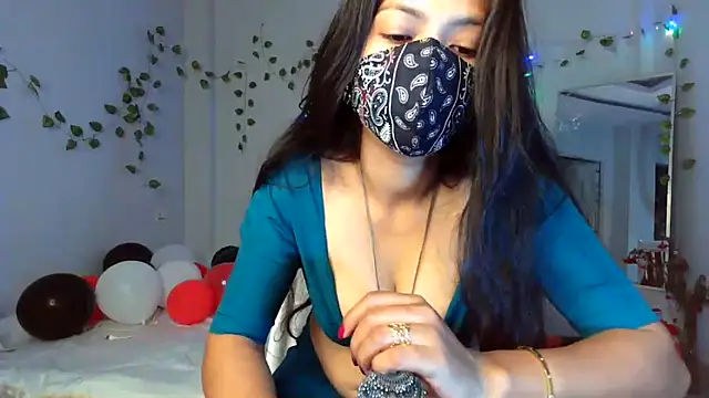 jenny-ki-bella online show from 12/16/25, 10:42