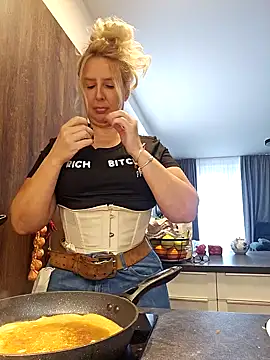 Snapshot of MariaRichi_ chatting on 03/01/25, 09:51 MariaRichi online show from 03/01/25, 09:51