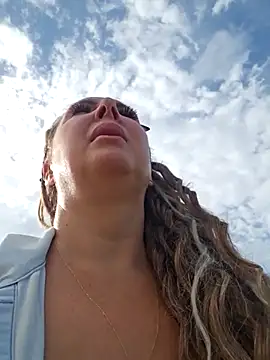 Snapshot of MariaRichi_ chatting on 09/09/25, 07:19 MariaRichi online show from 09/09/25, 07:19