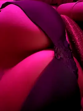 Snapshot of sweety19981 chatting on 12/29/24, 07:32 sweety19981 online show from 12/29/24, 07:32