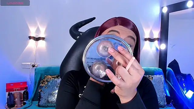 Emili Roux online show from 04/10/26, 10:09