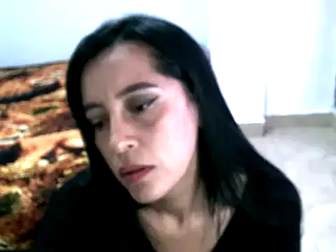 Snapshot of hailey85 chatting on 12/16/24, 08:16 hailey85 online show from 12/16/24, 08:16