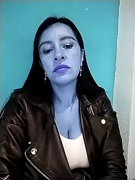 Snapshot of hailey85 chatting on 02/10/25, 07:49 hailey85 online show from 02/10/25, 07:49