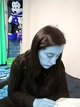 Snapshot of hailey85 chatting on 03/13/25, 01:54 hailey85 online show from 03/13/25, 01:54