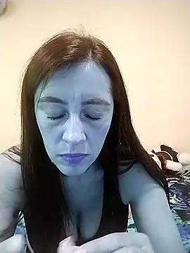 Snapshot of hailey85 chatting on 03/20/25, 07:35 hailey85 online show from 03/20/25, 07:35