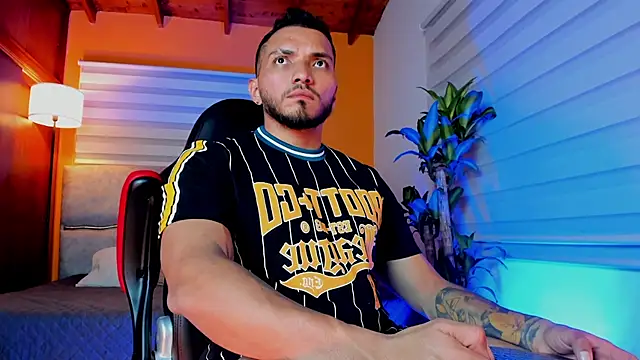 maximusclark1 online show from 02/25/26, 01:15