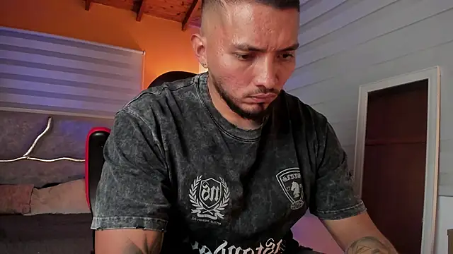 maximusclark1 online show from 03/24/26, 01:43