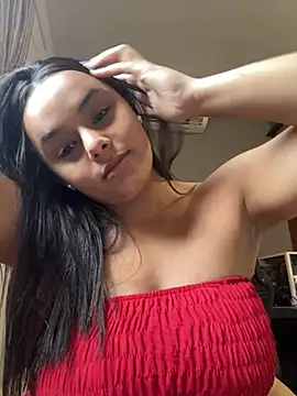 Snapshot of crystalmmour chatting on 02/17/25, 08:04 crystalmmour online show from 02/17/25, 08:04