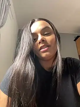 Snapshot of crystalmmour chatting on 02/24/25, 07:30 crystalmmour online show from 02/24/25, 07:30