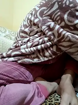 Snapshot of yasima-39 chatting on 12/30/24, 07:32 yasima-39 online show from 12/30/24, 07:32