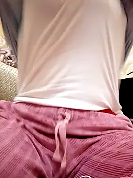 Snapshot of yasima-39 chatting on 01/03/25, 08:22 yasima-39 online show from 01/03/25, 08:22