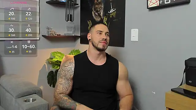 Giorgio-Leone online show from 10/23/25, 11:14