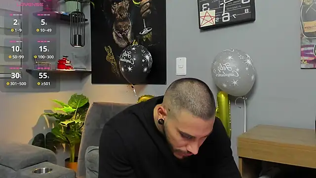 Giorgio-Leone online show from 12/23/25, 05:16