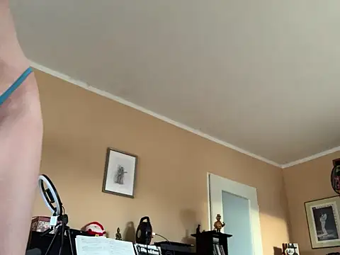 Bula94193 online show from 12/18/25, 11:05