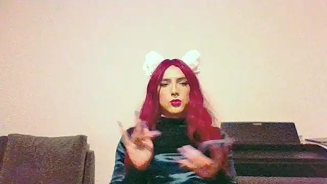 Snapshot of Tina_Aquila chatting on 10/31/25, 09:49 Tina Aquila online show from 10/31/25, 09:49