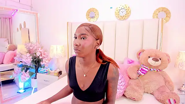 evangelin ts online show from 02/18/26, 01:40