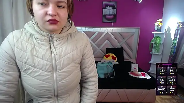 Snapshot of Naiara_Sex_ chatting on 12/23/24, 03:33 Naiara Sex  online show from 12/23/24, 03:33