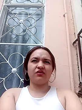 Snapshot of Naiara_Sex_ chatting on 12/23/24, 06:37 Naiara Sex  online show from 12/23/24, 06:37