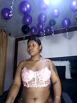 AnnieScott  online show from 11/24/25, 09:03