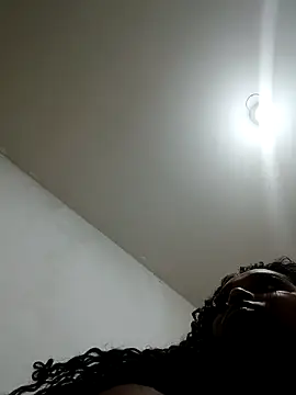 Snapshot of annybarros21 chatting on 10/29/25, 06:20 annybarros21 online show from 10/29/25, 06:20