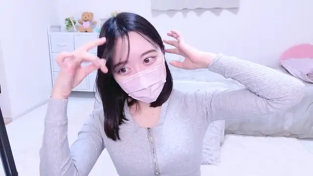 Yurie  online show from 01/25/25, 11:13