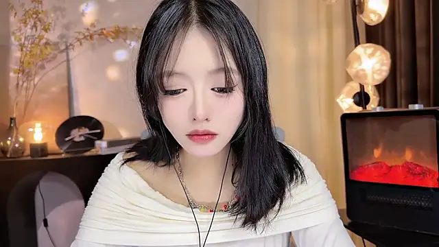 Snapshot of xiaodaibabyy chatting on 01/02/25, 12:46 xiaodaibabyy online show from 01/02/25, 12:46
