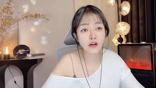 Snapshot of xiaodaibabyy chatting on 01/09/25, 02:18 xiaodaibabyy online show from 01/09/25, 02:18