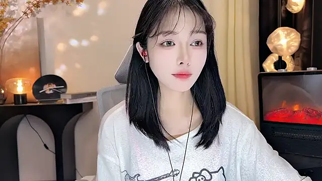 Snapshot of xiaodaibabyy chatting on 02/11/25, 01:51 xiaodaibabyy online show from 02/11/25, 01:51